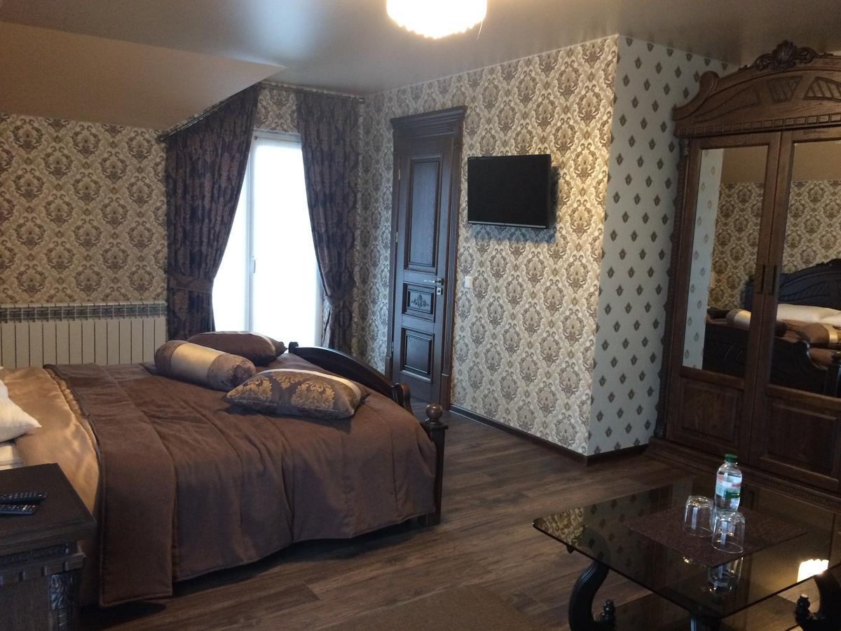 едем Hotel Berezhany